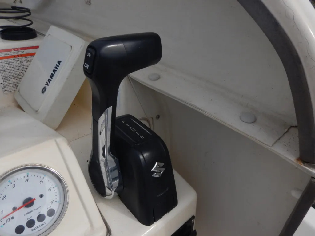 banner_094537-suzuki-f230