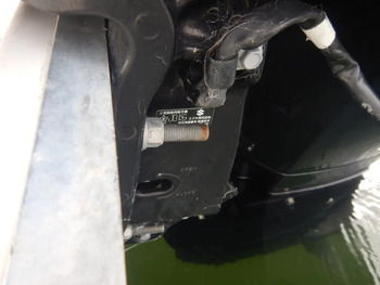 thumb_094537-suzuki-f230