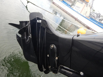 thumb_094537-suzuki-f230