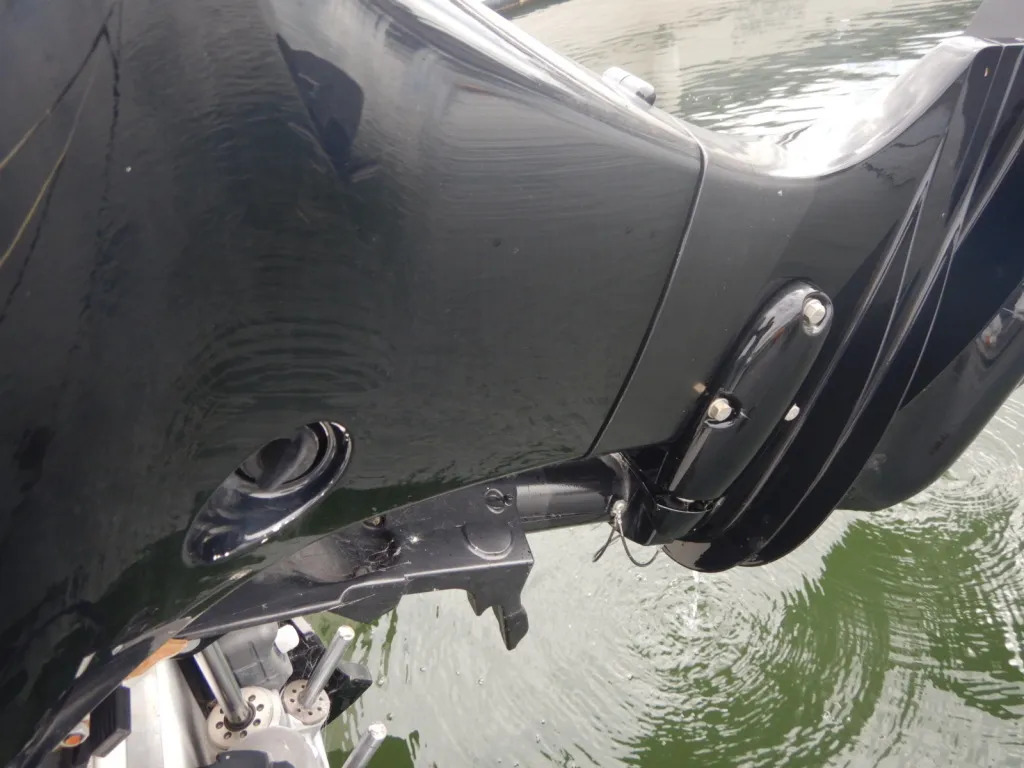banner_094537-suzuki-f230