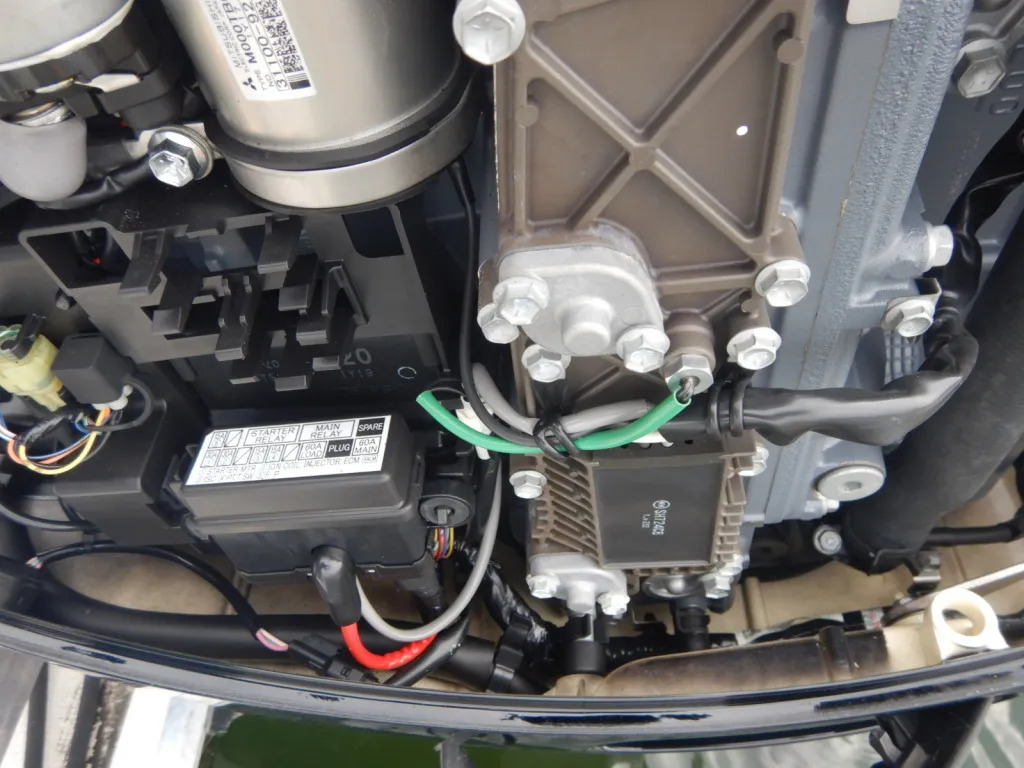 banner_094537-suzuki-f230