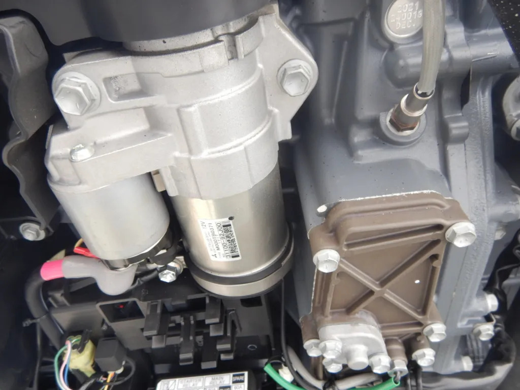 banner_094537-suzuki-f230