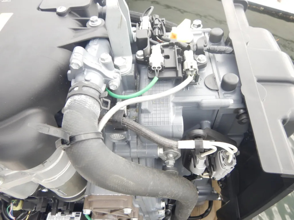 banner_094537-suzuki-f230