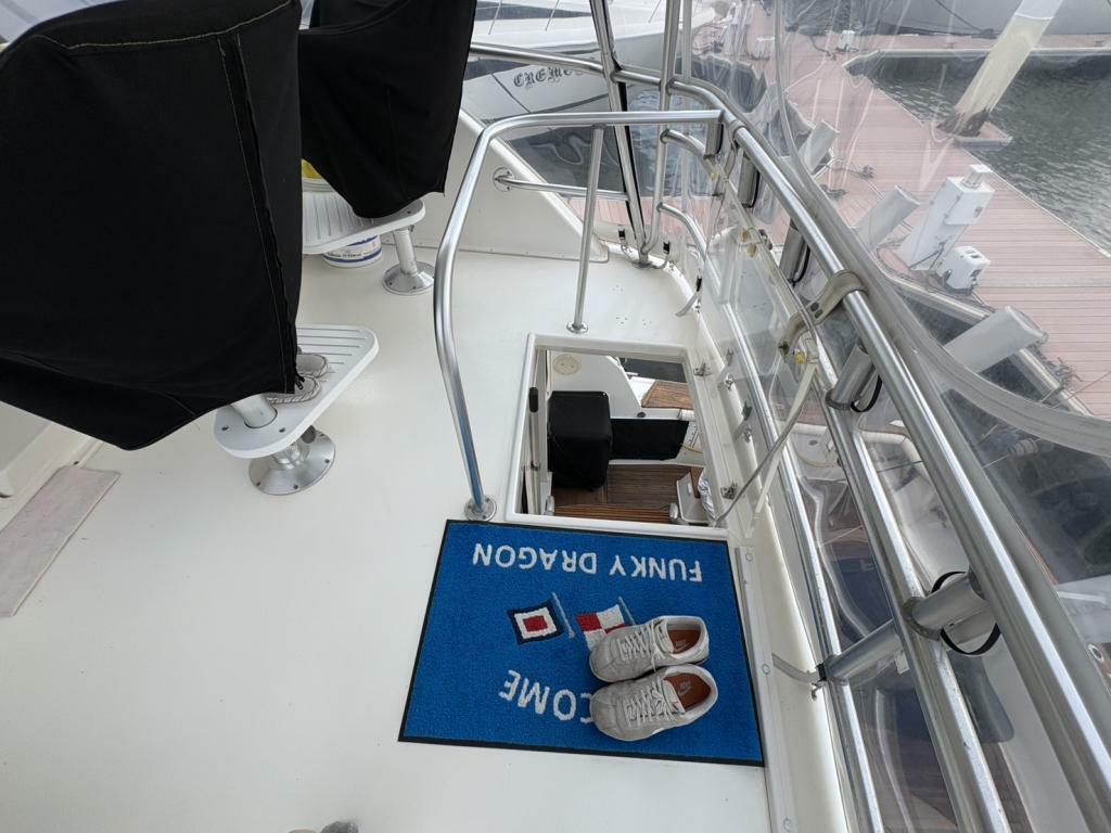 banner_094552-ocean-yachts-48-super-sport