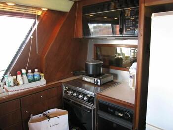 thumb_094563-bayliner-4588-em