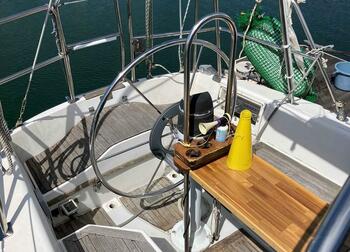 thumb_094422-catalina-yachts-30