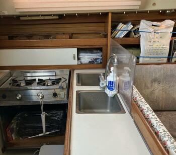 thumb_094422-catalina-yachts-30