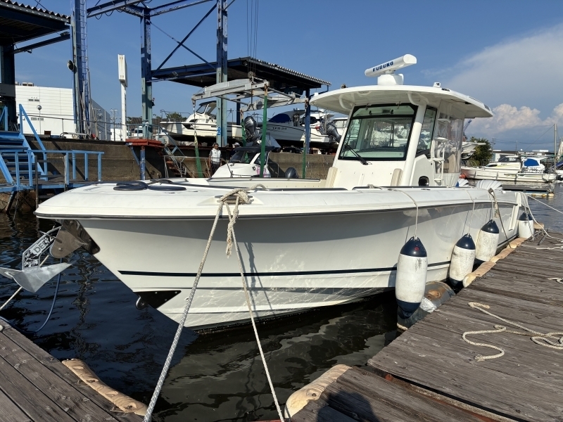 banner_094649-boston-whaler-330-outrage