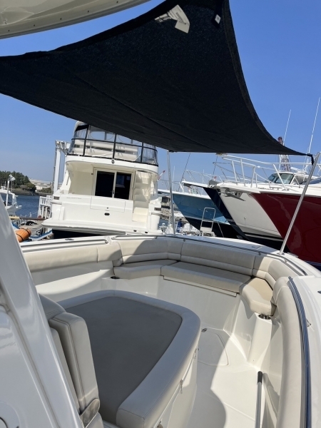 banner_094649-boston-whaler-330-outrage