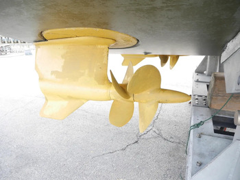 thumb_094703-yamaha-exult-36-sport-saloon