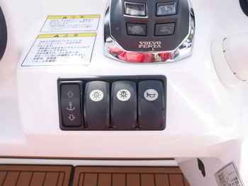 thumb_094703-yamaha-exult-36-sport-saloon
