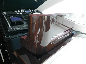 thumb_094703-yamaha-exult-36-sport-saloon