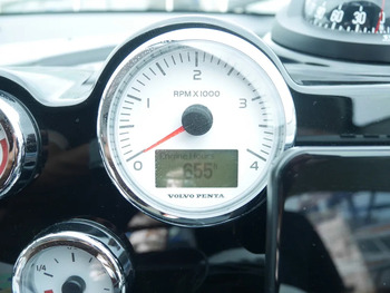 thumb_094703-yamaha-exult-36-sport-saloon