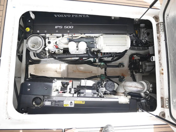 thumb_094703-yamaha-exult-36-sport-saloon