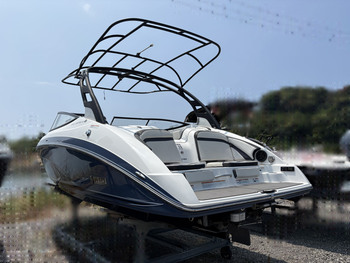 thumb_094756-yamaha-ar-242-limited