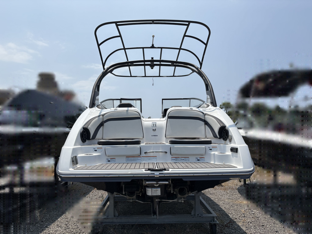 banner_094756-yamaha-ar-242-limited