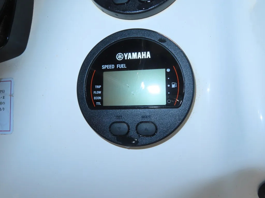banner_094755-yamaha-yf-23