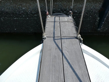 thumb_094805-yanmar-de28