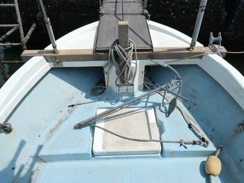 thumb_094805-yanmar-de28