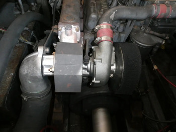 thumb_094805-yanmar-de28