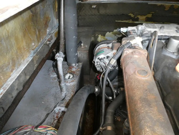 thumb_094805-yanmar-de28