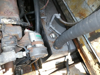 thumb_094805-yanmar-de28