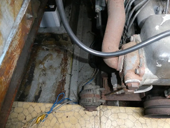 thumb_094805-yanmar-de28