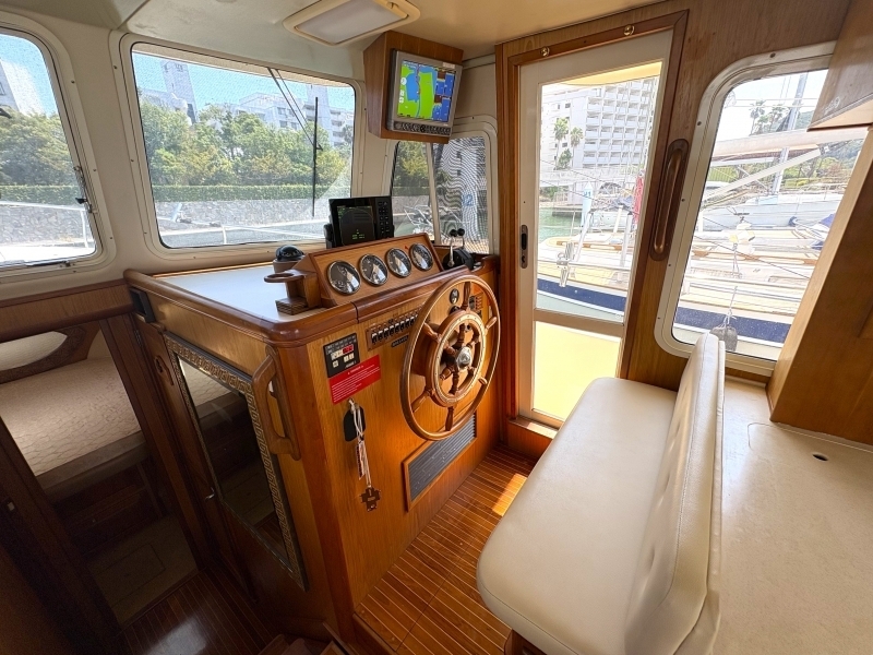 banner_094847-mainship-40-trawler