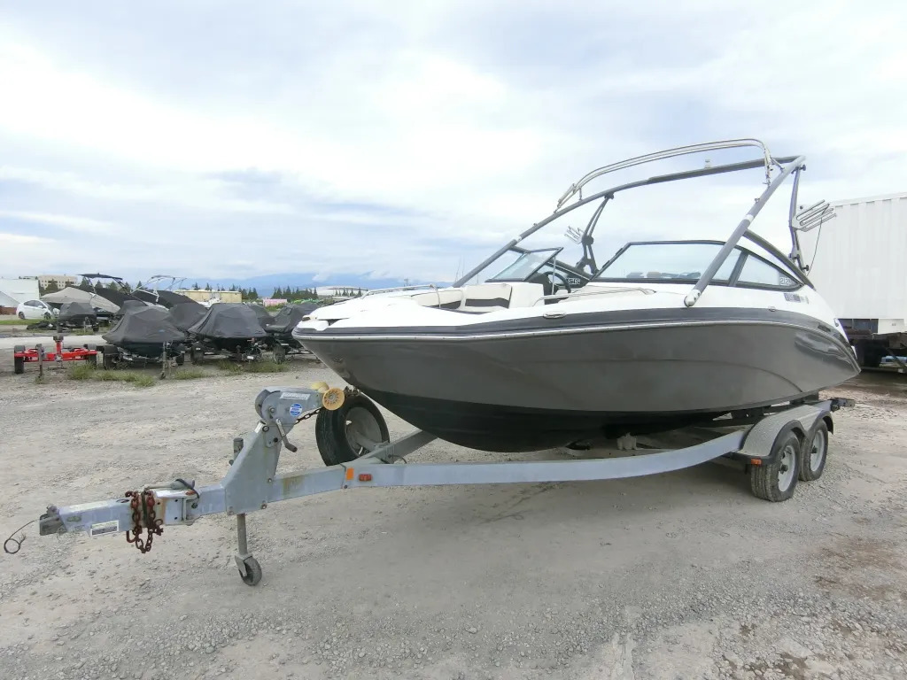banner_094989-yamaha-212x