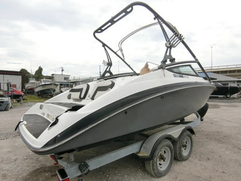 thumb_094989-yamaha-212x