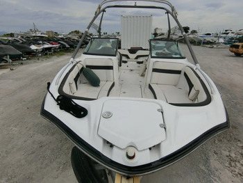 thumb_094989-yamaha-212x