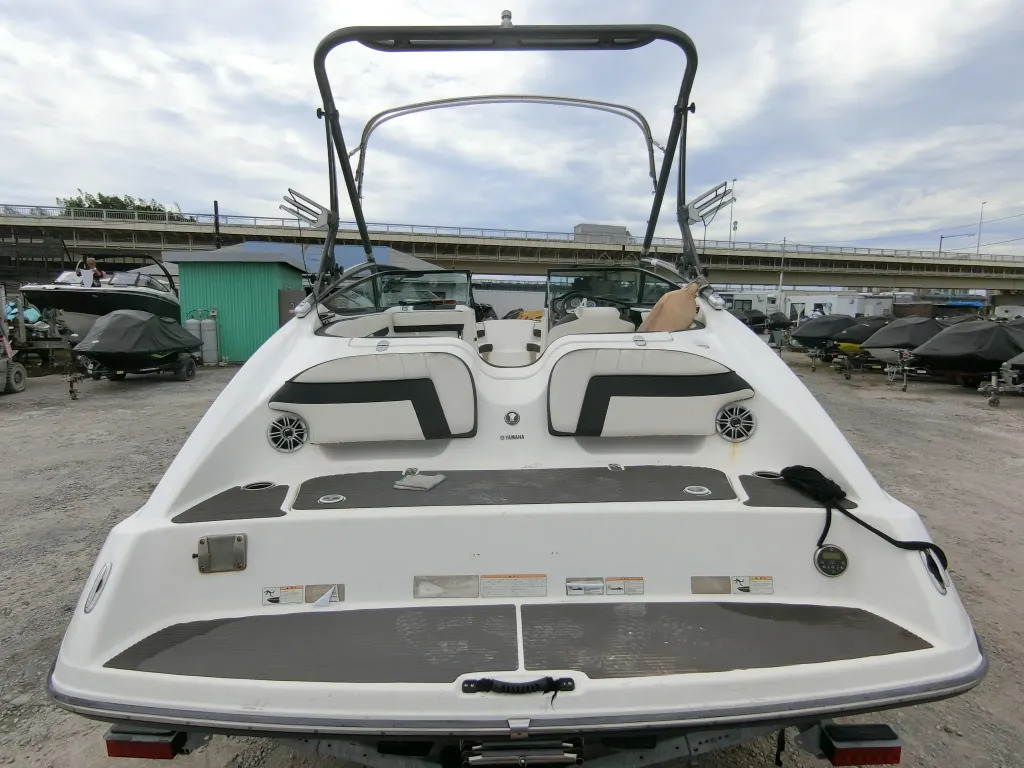 banner_094989-yamaha-212x