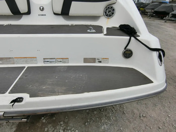 thumb_094989-yamaha-212x