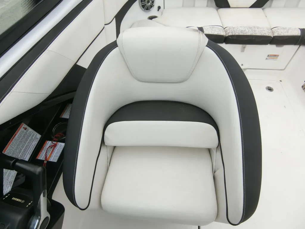 banner_094989-yamaha-212x