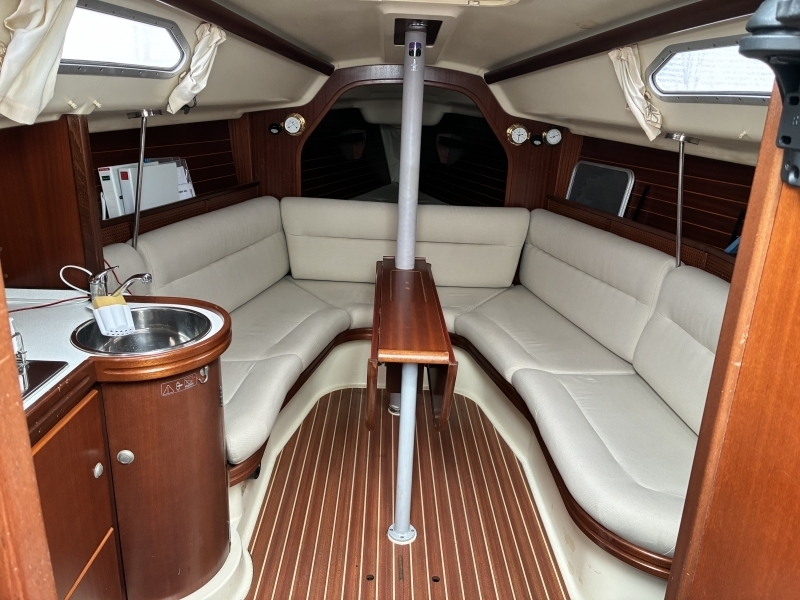 banner_095004-dehler-yachts-29