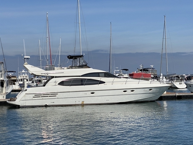 medium_095045-azimut-yachts-58