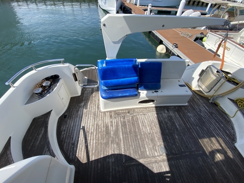 banner_095045-azimut-yachts-58