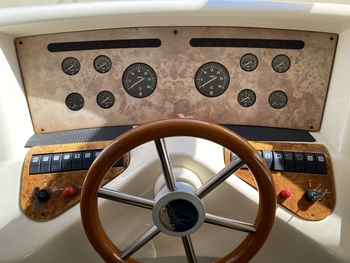 thumb_095045-azimut-yachts-58