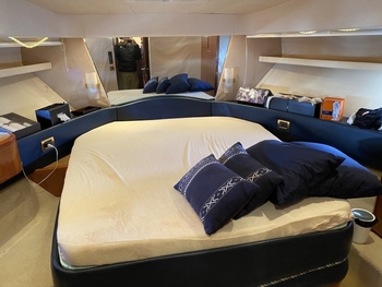 thumb_095045-azimut-yachts-58
