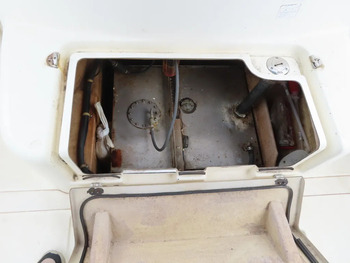 thumb_095097-nissan-wing-fisher-23