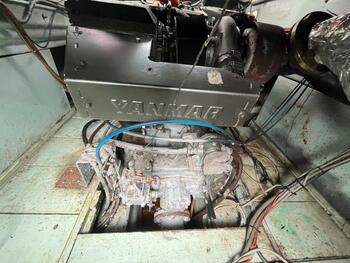 thumb_095102-yanmar-de31f
