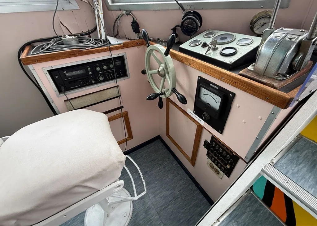 banner_095117-new-japan-marine-passenger-boat