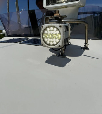 thumb_095122-nissan-sebrie-28
