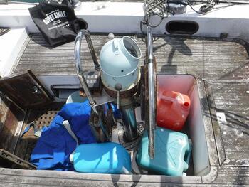 thumb_095123-vagabond-bluewater-yacht-bldrs-inc-42