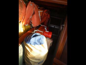 thumb_095123-vagabond-bluewater-yacht-bldrs-inc-42