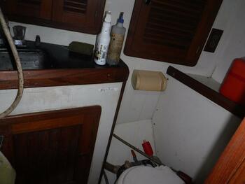 thumb_095123-vagabond-bluewater-yacht-bldrs-inc-42