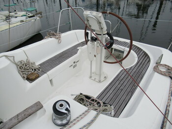 thumb_095133-jeanneau-sun-odyssey-32-2