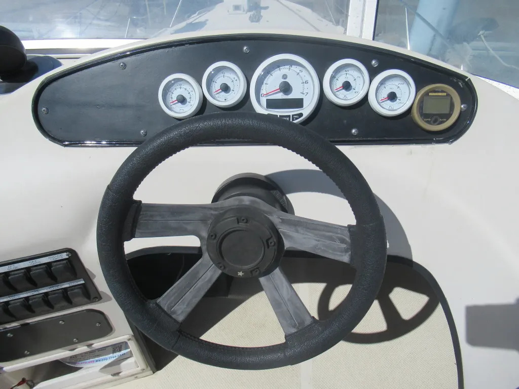 banner_095367-bayliner-2858-ciera