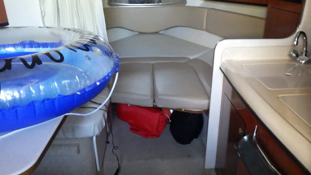 banner_095414-sea-ray-315-sundancer