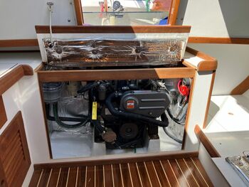 thumb_095422-alerion-express-28